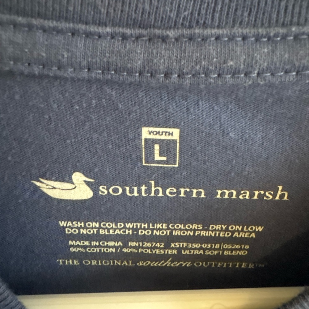 Southern Marsh Men's Dark Blue Crewneck Sweater